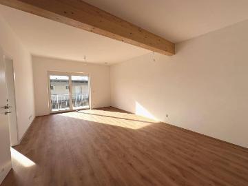 Mietwohnung mit sonnigem Balkon in Lödersdorf. !