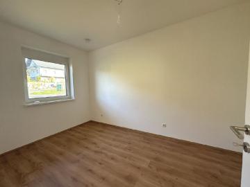 Mietwohnung mit sonnigem Balkon in Lödersdorf …!