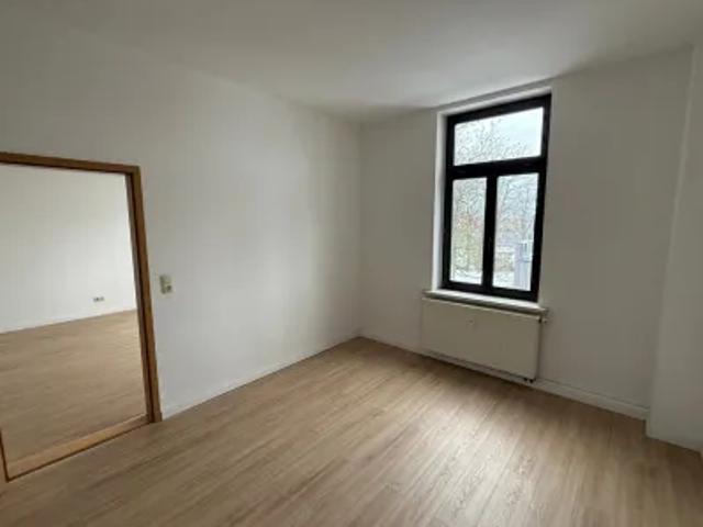 Mietwohnungen ✓ 260 € Kaltmiete ✓ 52 m² Wohnfläche ⌖ 08525 Plauen, Reißiger Straße 105