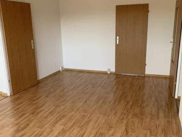 Mietwohnungen ✓ 265 € Kaltmiete ✓ 54,94 m² Wohnfläche ⌖ 08626 Adorf, Schillerstraße 25
