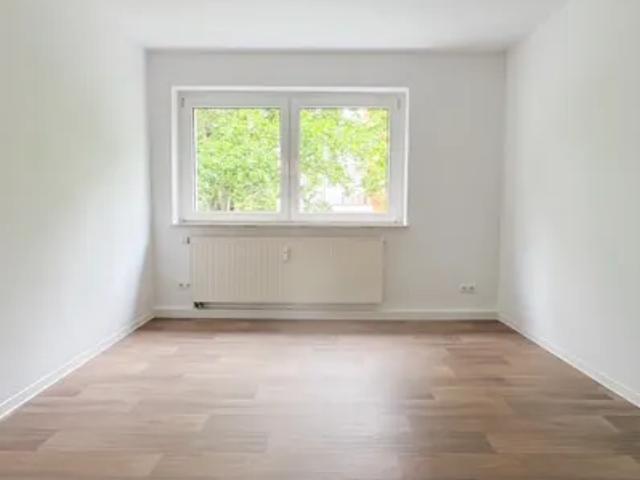 Mietwohnungen ✓ 269 € Kaltmiete netto ✓ 62,86 m² Wohnfläche ⌖ 08523 Plauen, Liebknechtstraße 30