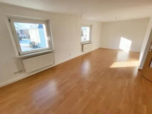 Mietwohnungen ✓ 271,75 € Kaltmiete netto ✓ 54,35 m² Wohnfläche ⌖ 08491 Netzschkau