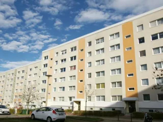 Mietwohnungen ✓ 287,02 € Kaltmiete ✓ 50,80 m² Wohnfläche ⌖ 08529 Plauen, Dr. Friedrich Wolf Straße 61