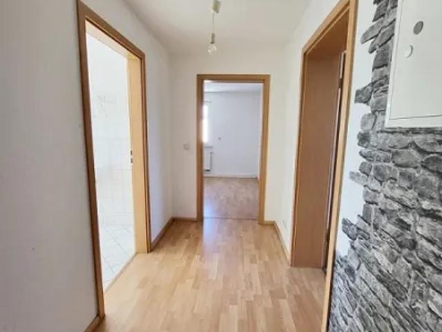 Mietwohnungen ✓ 292,55 € Kaltmiete netto ✓ 53,19 m² Wohnfläche ⌖ 08491 Netzschkau