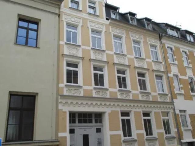 Mietwohnungen ✓ 200 € Kaltmiete ✓ 36,13 m² Wohnfläche ⌖ 08525 Plauen, Lange Straße 58