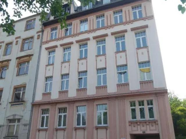Mietwohnungen ✓ 220 € Kaltmiete ✓ 44,50 m² Wohnfläche ⌖ 08525 Plauen, Wieprechtstraße 44