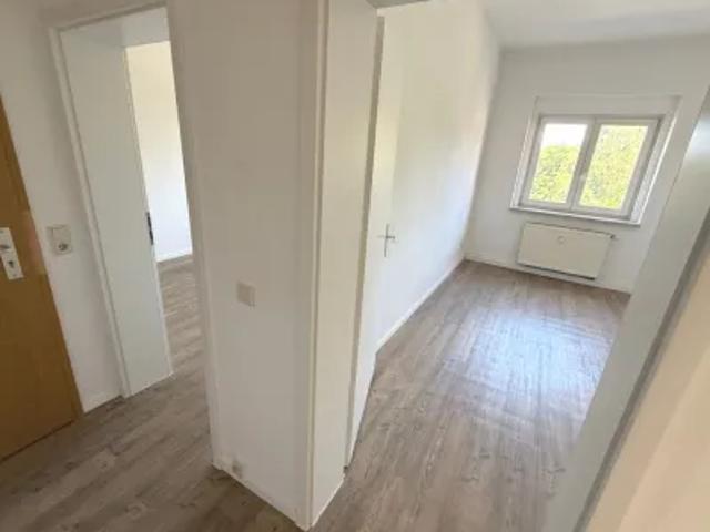 Mietwohnungen ✓ 225 € Kaltmiete ✓ 45,22 m² Wohnfläche ⌖ 08529 Plauen, Schrödelstr. 6