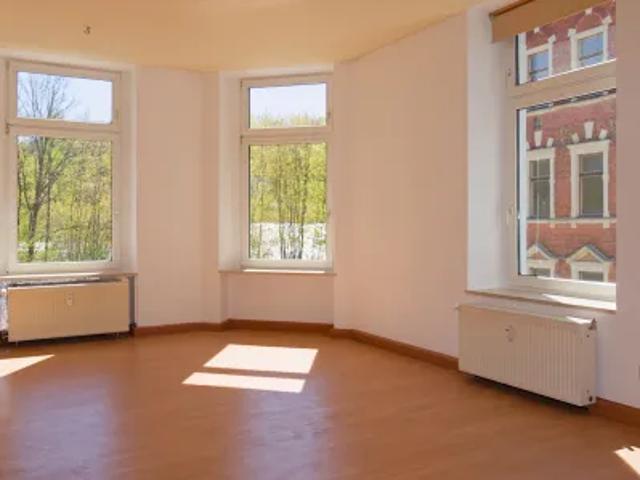 Mietwohnungen ✓ 347 € Kaltmiete ✓ 77,10 m² Wohnfläche ⌖ 07973 Greiz, Rudolf Breitscheid Straße 85