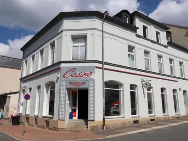 Mietwohnungen ✓ 360 € Kaltmiete ✓ 72 m² Wohnfläche ⌖ 08523 Plauen, Forststraße 19