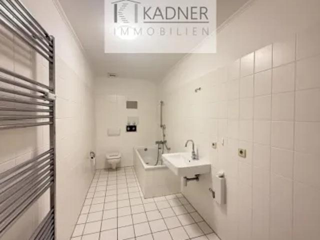 Mietwohnungen ✓ 365 € Kaltmiete ✓ 70 m² Wohnfläche ⌖ 08523 Plauen, Scharnhorststr. 10
