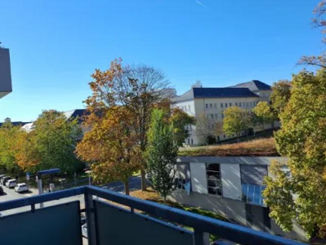 Mietwohnungen ✓ 304,36 € Kaltmiete ✓ 55,54 m² Wohnfläche ⌖ 08525 Plauen, Jößnitzer Straße 40