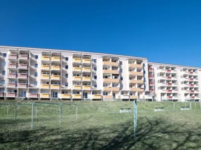Mietwohnungen ✓ 308 € Kaltmiete ✓ 56 m² Wohnfläche ⌖ 08606 Oelsnitz/V Otto Riedel Str. 34