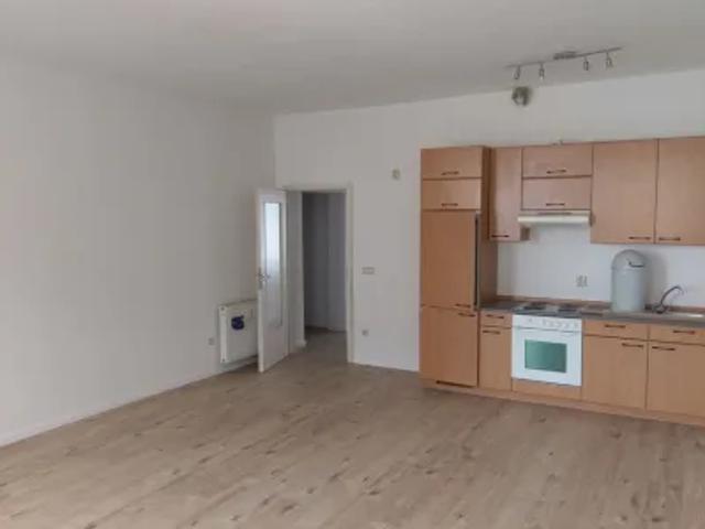 Mietwohnungen ✓ 310 € Kaltmiete ✓ 69 m² Wohnfläche ⌖ 08523 Plauen, Friedensstr. 87