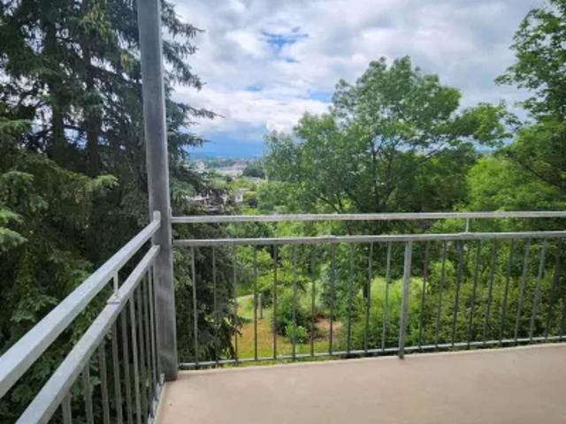 Mietwohnungen ✓ 320 € Kaltmiete ✓ 64 m² Wohnfläche ⌖ 08529 Plauen, Liebigstraße 27