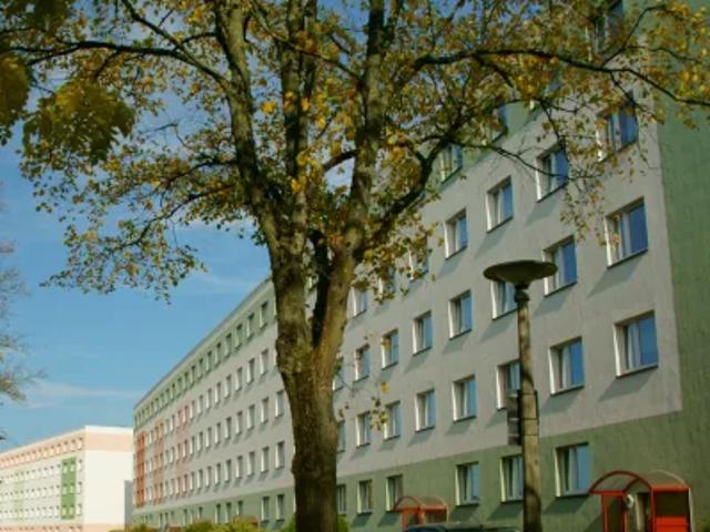 Mietwohnungen ✓ 321 € Kaltmiete ✓ 57,80 m² Wohnfläche ⌖ 08523 Plauen, Moltkestraße 21