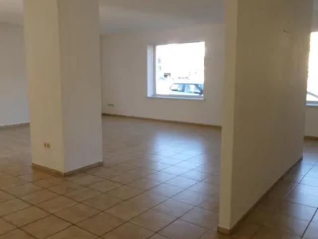 Mietwohnungen ✓ 440 € Kaltmiete ✓ 110 m² Wohnfläche ⌖ 08236 Ellefeld, Hauptstr. 11