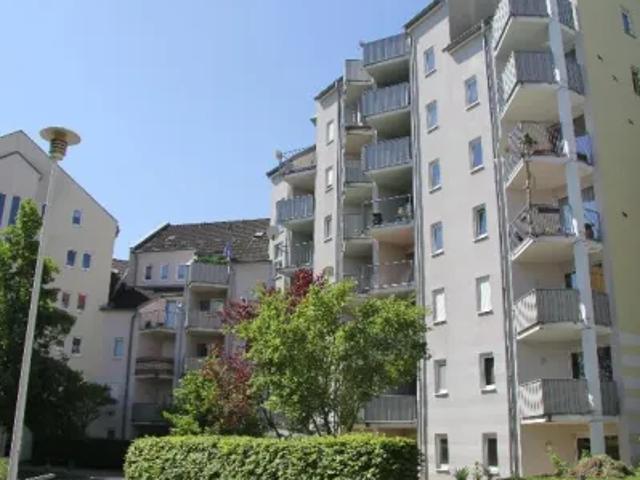 Mietwohnungen ✓ 445 € Kaltmiete ✓ 68,40 m² Wohnfläche ⌖ 08523 Plauen, Streitsberg 7
