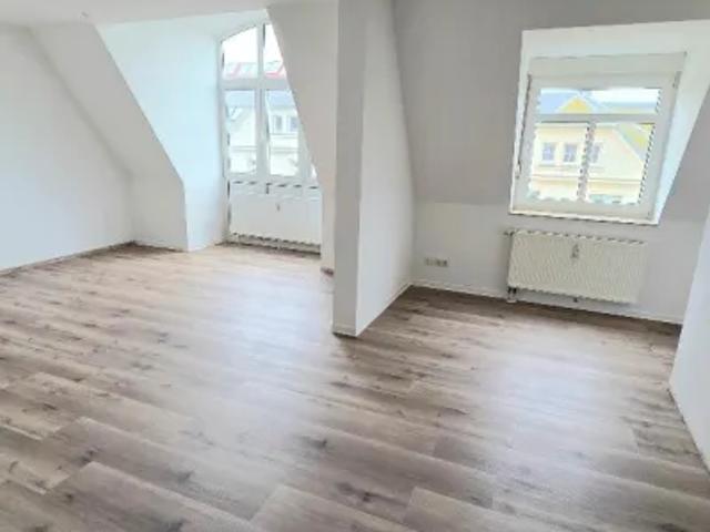 Mietwohnungen ✓ 450 € Kaltmiete ✓ 88 m² Wohnfläche ⌖ 08529 Plauen, Liebigstraße 36