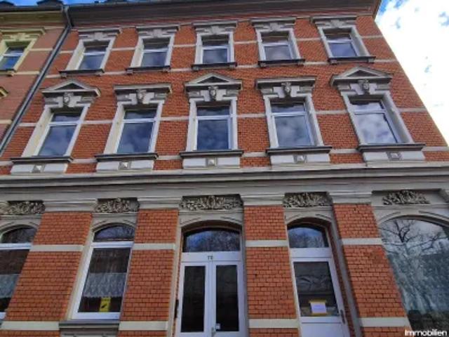 Mietwohnungen ✓ 473 € Kaltmiete ✓ 86 m² Wohnfläche ⌖ 08525 Plauen, Karolastr. 70