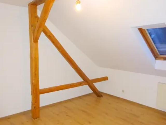 Mietwohnungen ✓ 470 € Kaltmiete ✓ 94 m² Wohnfläche ⌖ 08499 Mylau, Netzschkauer Str. 18