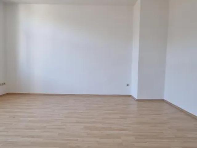 Mietwohnungen ✓ 429 € Kaltmiete ✓ 71,40 m² Wohnfläche ⌖ 08523 Plauen, Freiheitsstr. 10