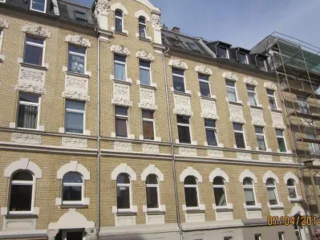 Mietwohnungen ✓ 430 € Kaltmiete ✓ 91 m² Wohnfläche ⌖ 08525 Plauen, Gluckstr. 13