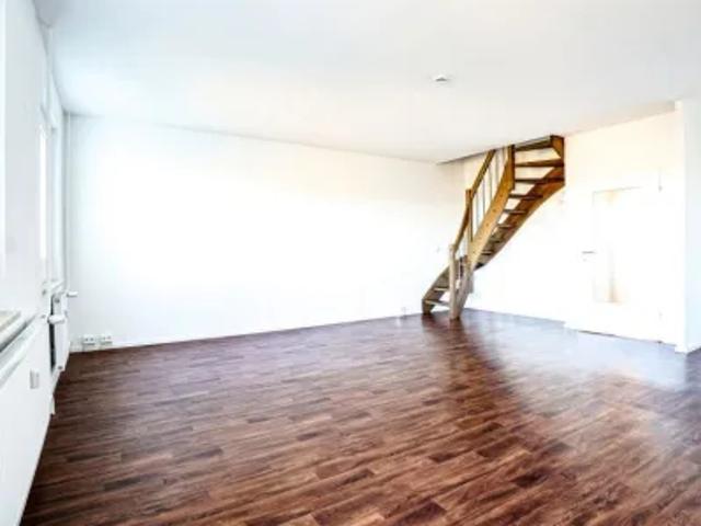 Mietwohnungen ✓ 603,80 € Kaltmiete ✓ 112,44 m² Wohnfläche ⌖ 08529 Plauen, Dr. Friedrich Wolf Straße 57