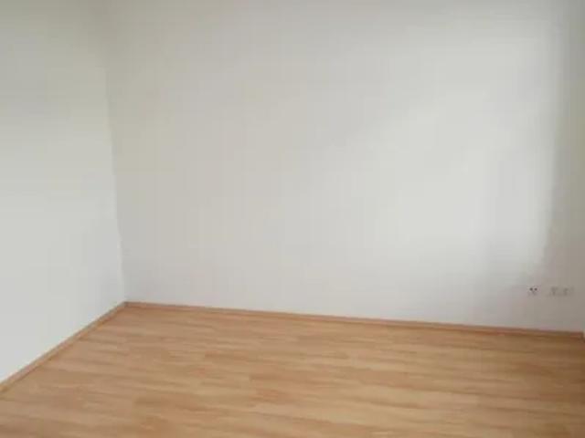 Mietwohnungen ✓ 618 € Kaltmiete ✓ 99,58 m² Wohnfläche ⌖ 08523 Plauen, Engelstr. 14