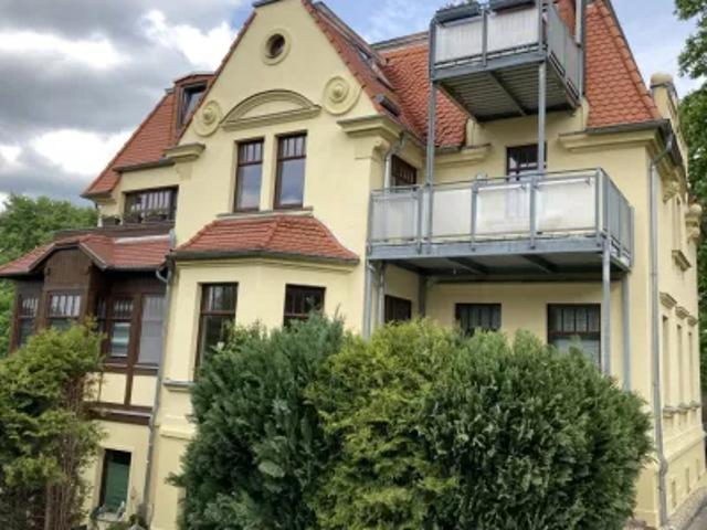 Mietwohnungen ✓ 700 € Kaltmiete ✓ 103,58 m² Wohnfläche ⌖ 08064 Zwickau, Schloßparkstraße 28a