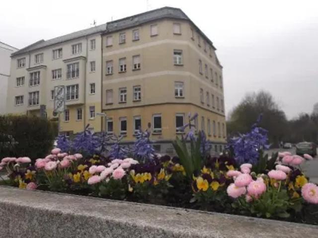 Mietwohnungen ✓ 700 € Kaltmiete ✓ 110 m² Wohnfläche ⌖ 08523 Plauen, Melachthonstraße 15