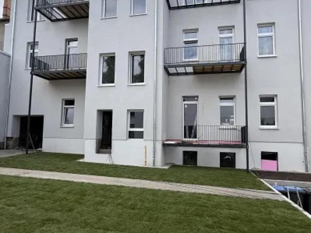 Mietwohnungen ✓ 733,60 € Kaltmiete netto ✓ 104,80 m² Wohnfläche ⌖ 08223 Falkenstein