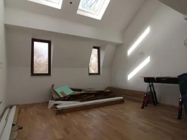 Mietwohnungen ✓ 830 € Kaltmiete ✓ 103,46 m² Wohnfläche ⌖ 08525 Plauen, Heubnerstraße 2