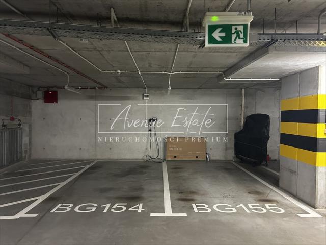 Miejsce parkingowe 15 m² w Wilanowie bezpieczeństwo i wygoda