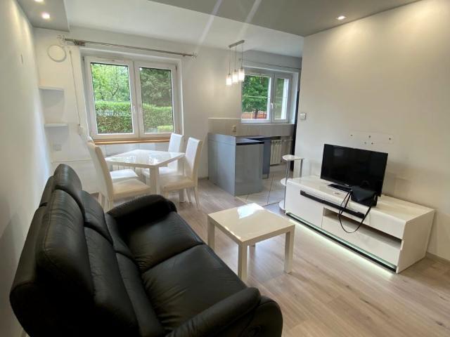 Mieszkanie m2 z aneksem kuchennym 37,30 m² na wynajem ul. Joliot Curie, Ruda Śląska