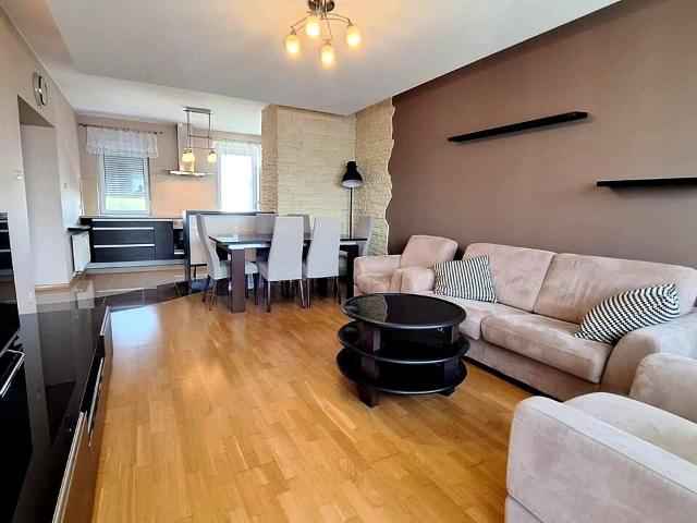 Mieszkanie m2 z aneksem kuchennym 56,60 m² na wynajem Poznań, Stare Miasto