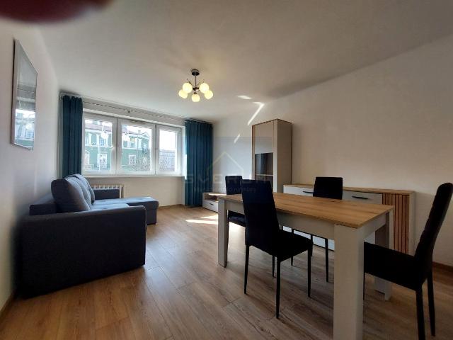 Mieszkanie m2 z kuchnią z oknem 45 m² na wynajem Częstochowa, Śródmieście Centrum