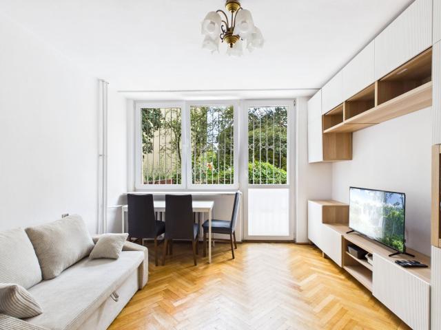 Mieszkanie m2 z oddzielną kuchnią 36 m² na wynajem ul. Brazylijska, Warszawa, Saska Kępa