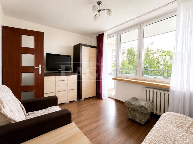 Mieszkanie m2 z oddzielną kuchnią 32,80 m² na wynajem ul. Wasilkowskiego, Warszawa, Ursynów