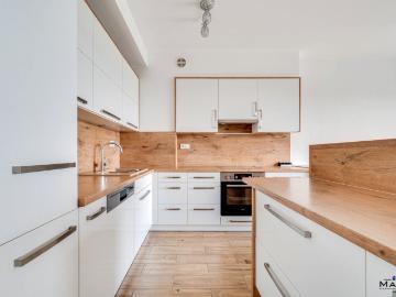 Mieszkanie m3 z kuchnią w zabudowie 73,72 m² na wynajem Opole