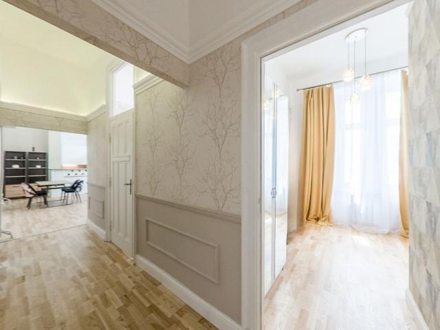 Mieszkanie na sprzedaż 3 pokoje Łódź Śródmieście, 80 m2, 1 piętro