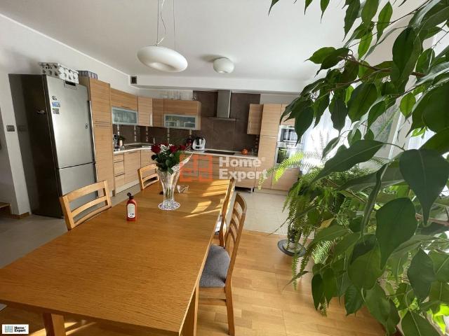 Mieszkanie na sprzedaż 3 pokoje Legnica, 150 m2, 1 piętro
