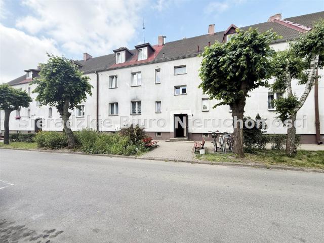 Mieszkanie na sprzedaż 3 pokoje Sieradz, 75 m2, parter