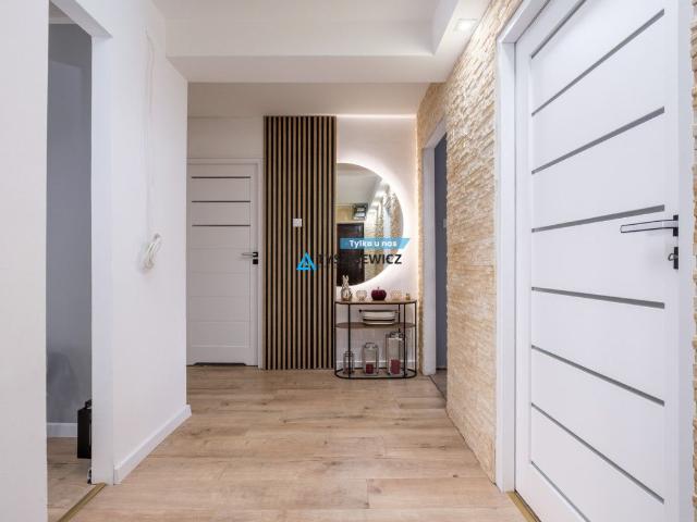 Mieszkanie na sprzedaż 3 pokoje starogardzki, 107,20 m2, 1 piętro