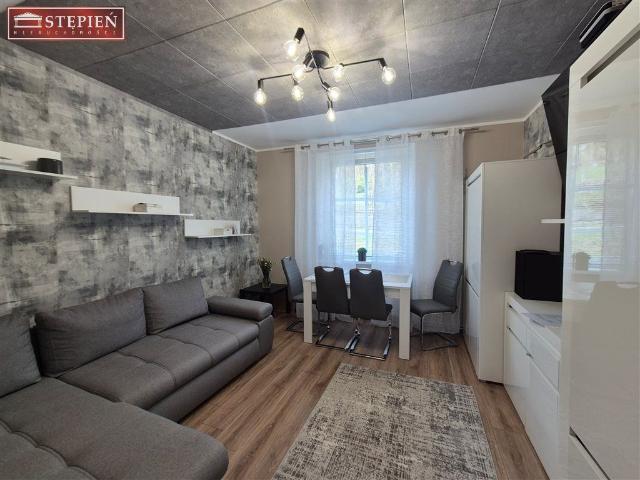 Mieszkanie na sprzedaż 3 pokoje Szklarska Poręba, 72,96 m2, parter
