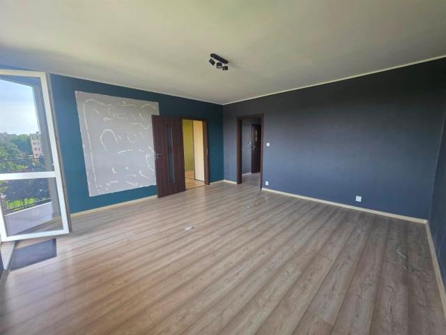 Mieszkanie na sprzedaż 3 pokoje Zduńska Wola, 63 m2, 4 piętro