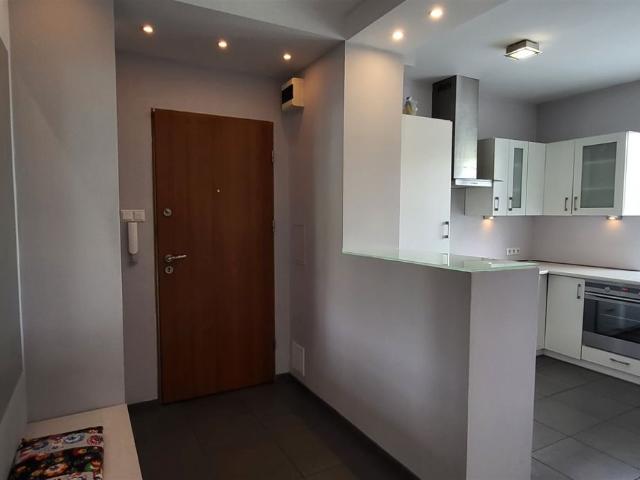 Mieszkanie na sprzedaż 3 pokoje Zduńska Wola, 75 m2, 1 piętro
