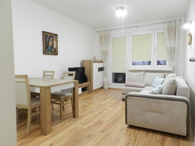 Mieszkanie na wynajem 3 pokoje, balkon