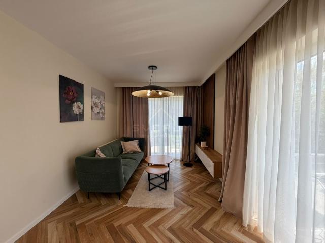 Mieszkanie na Wynajem, 72.00m