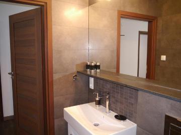 Mieszkanie do wynajęcia, Kielce Centrum Staszica w cenie dwa miej. post. w garażu, 4800 PLN, 149,5 m2, domy sier 5