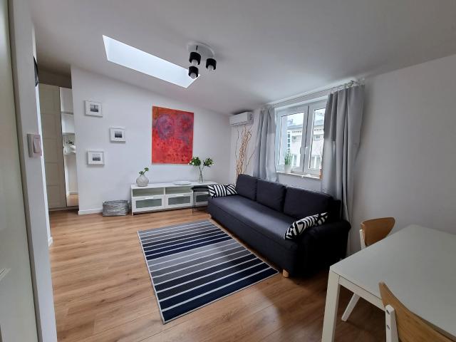 Mieszkanie kawalerka z oddzielną kuchnią 27 m² na wynajem ul. Staszica, Warszawa, Wola